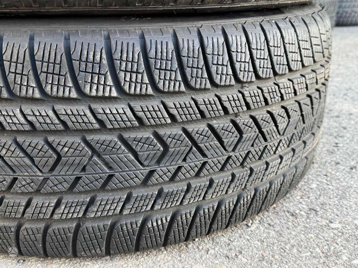 Pirelli SCORPION WINTER * | 2024, winter 275/40 R22