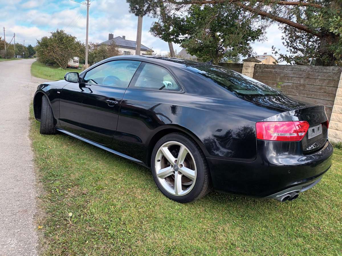 Audi A5, 1.8 l., coupe