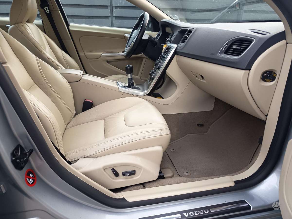 Volvo V60, 2.0 l., wagon