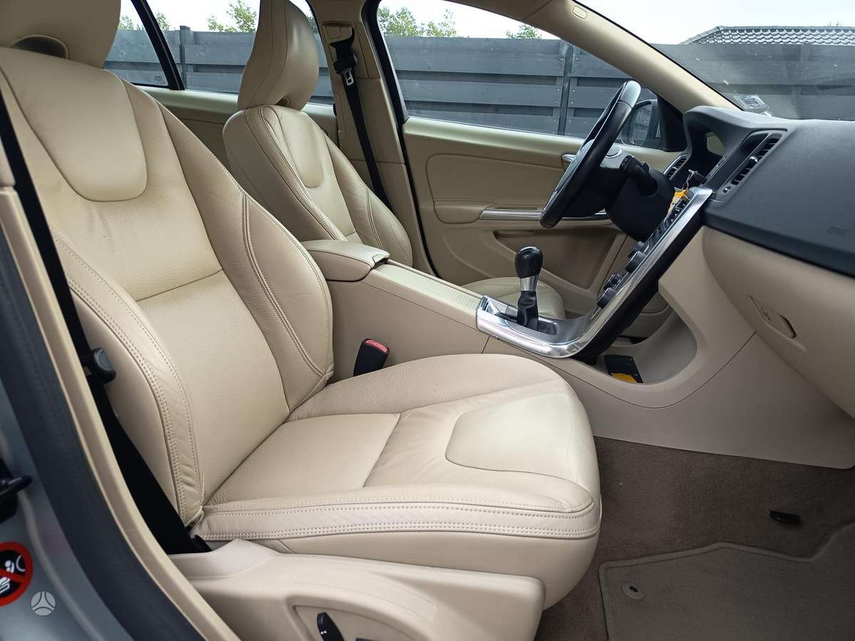 Volvo V60, 2.0 l., wagon
