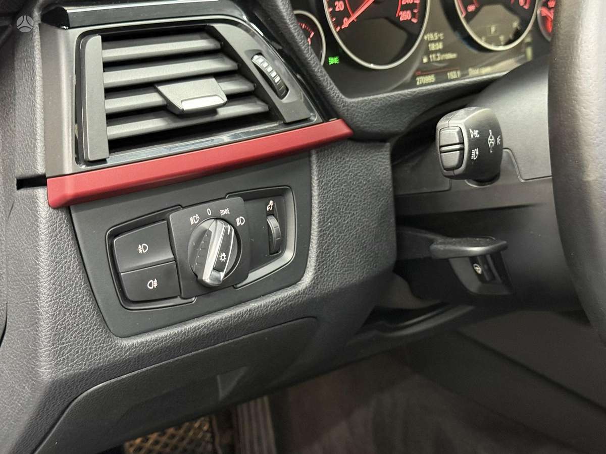 BMW 330, 3.0 l., wagon