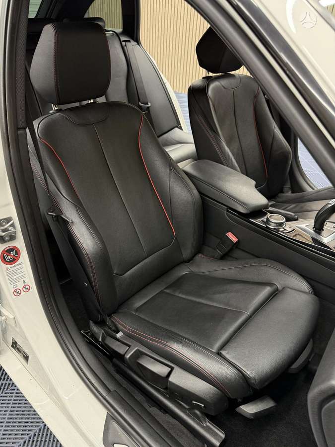 BMW 330, 3.0 l., wagon