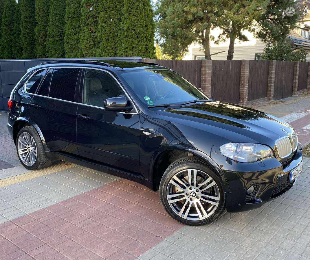 BMW X5, 3.0 l., off-road / crossover