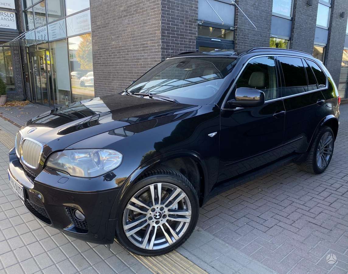 BMW X5, 3.0 l., off-road / crossover