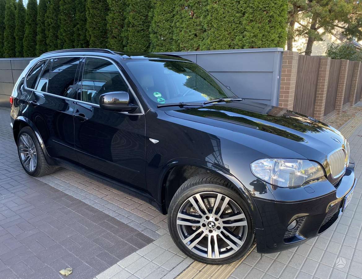 BMW X5, 3.0 l., off-road / crossover
