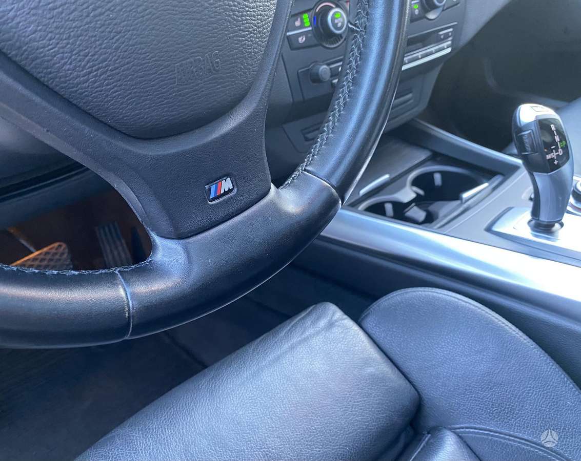 BMW X5, 3.0 l., off-road / crossover