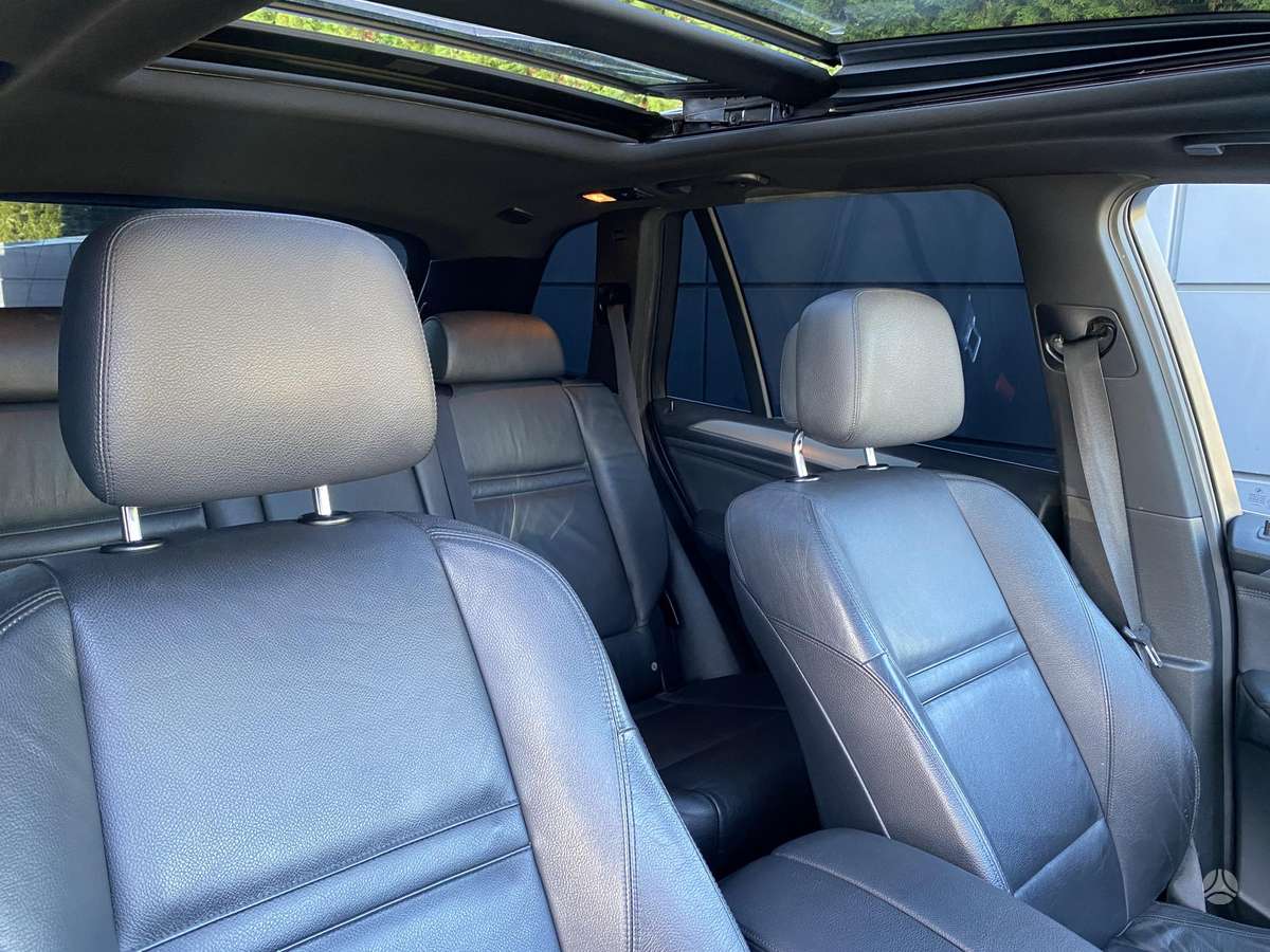 BMW X5, 3.0 l., off-road / crossover