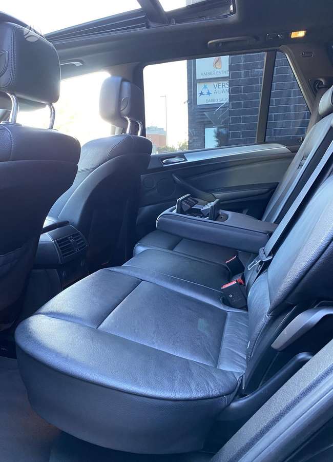 BMW X5, 3.0 l., off-road / crossover
