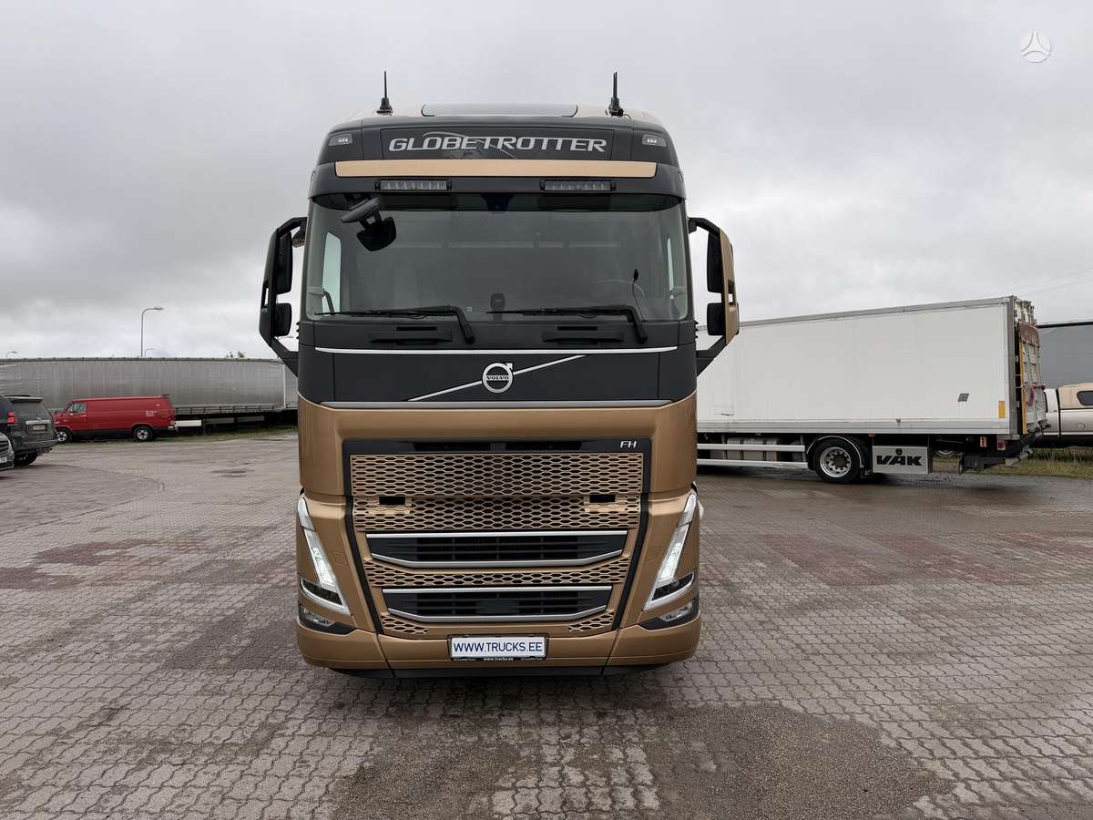 Volvo FH500, double sleeper