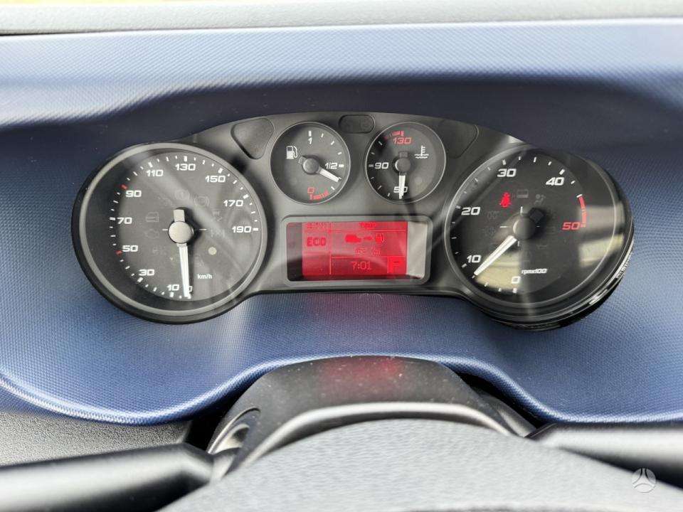 Iveco Daily 2,3D WB4100 aut., box trucks / box vans