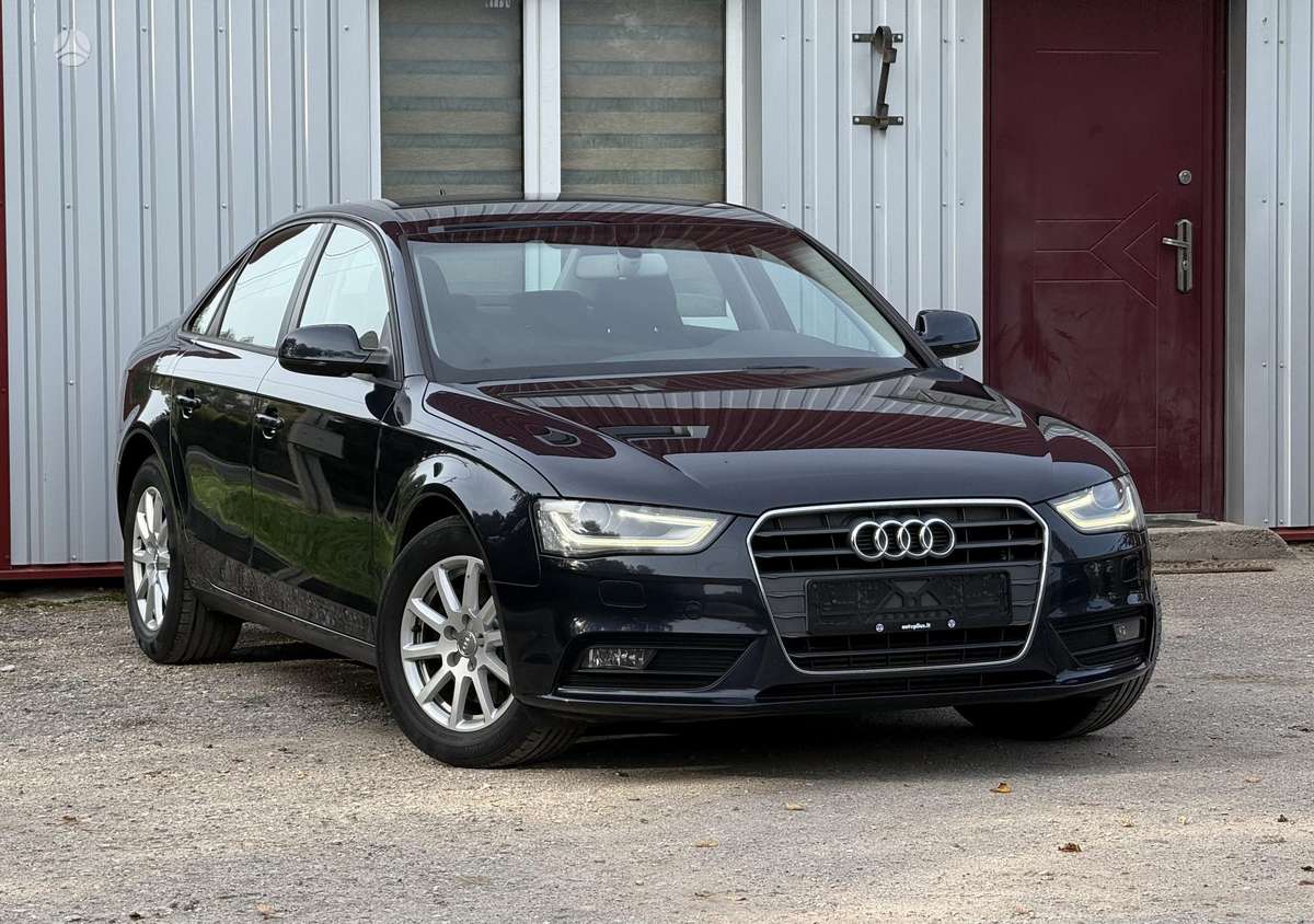 Audi A4, 2.0 l., saloon / sedan