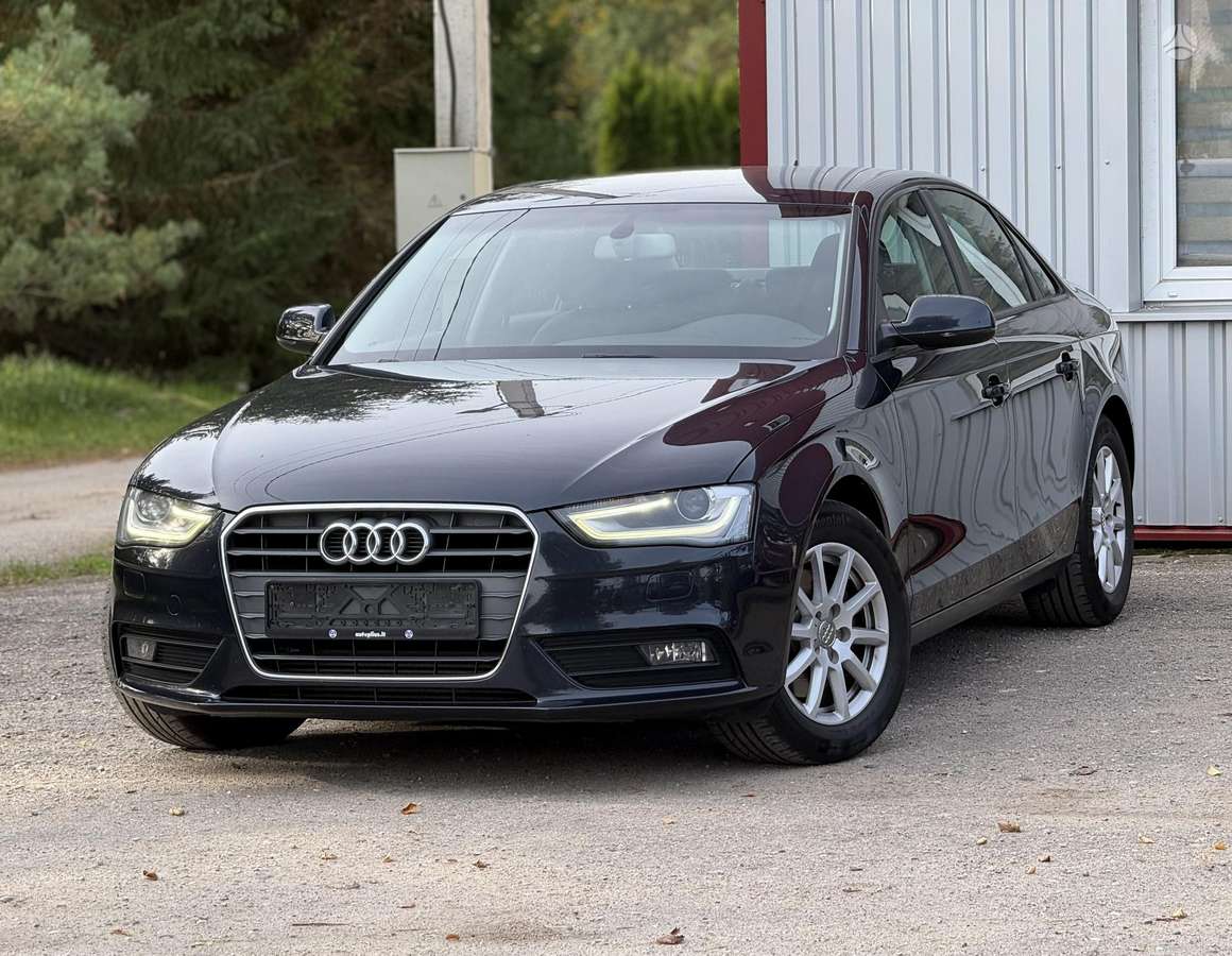 Audi A4, 2.0 l., saloon / sedan