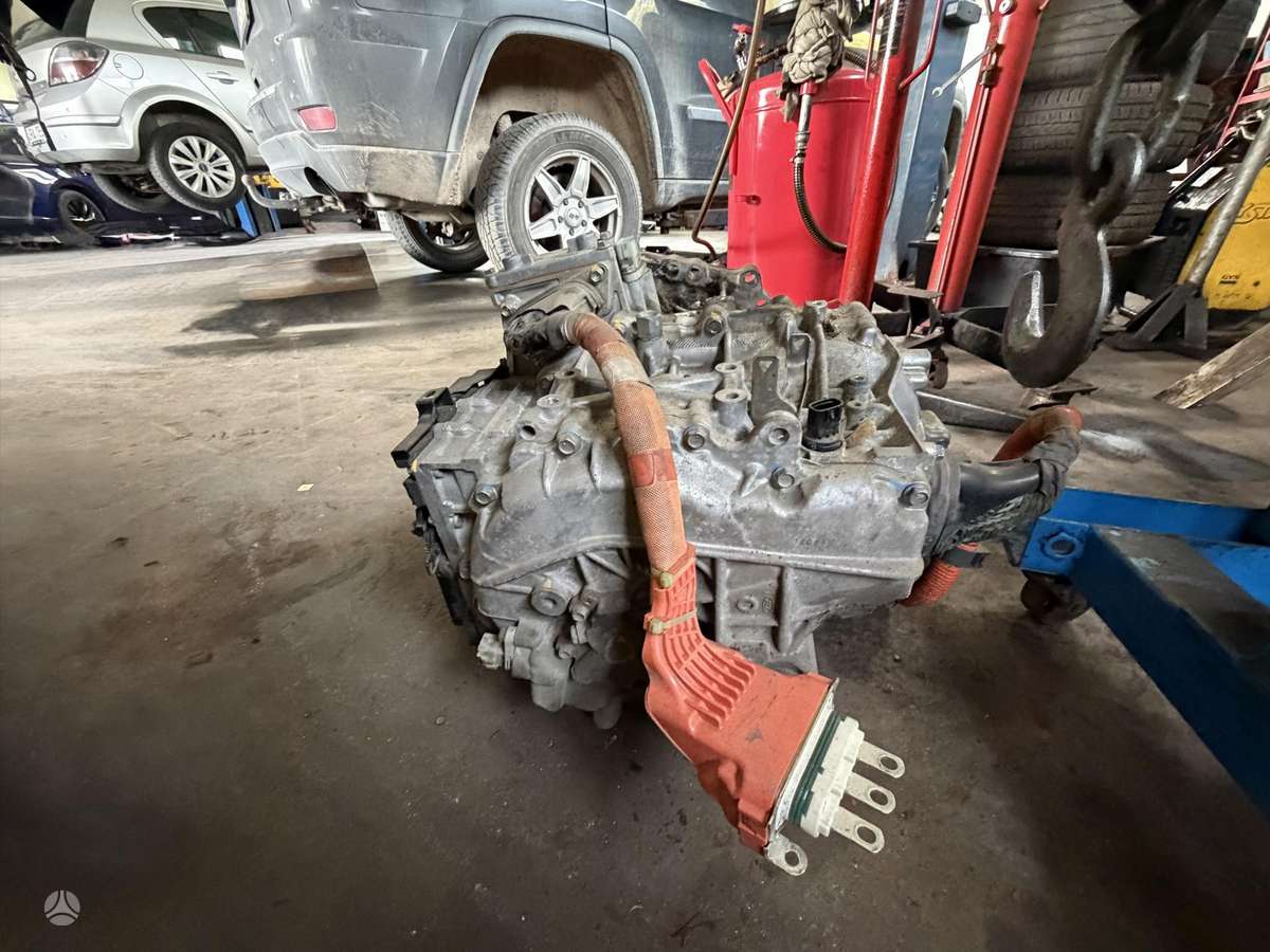 Lexus RX 450h pavarų dėžė
