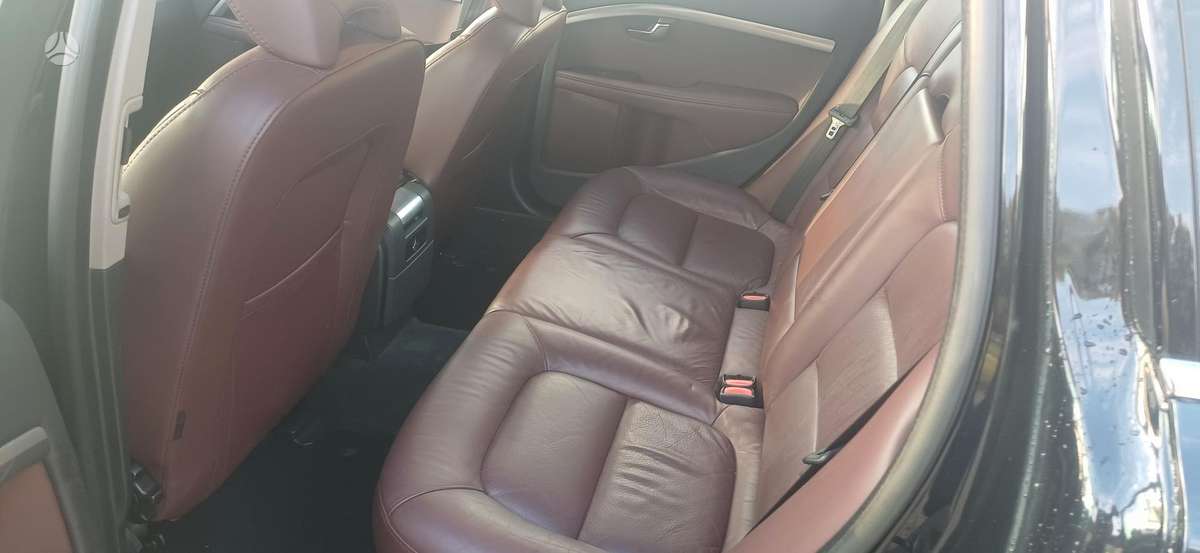 Volvo V70, 2.0 l., Универсал