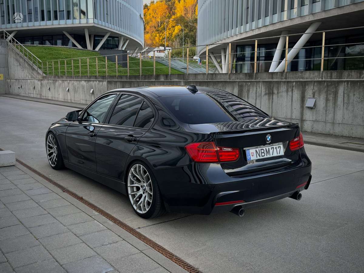 BMW 320, 2.0 l., Седан