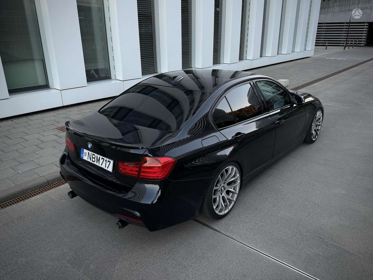 BMW 320, 2.0 l., Седан
