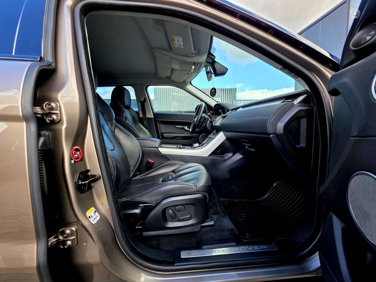 Land Rover Evoque, 2.2 l., off-road / crossover