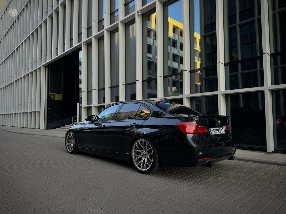BMW 320, 2.0 l., Седан