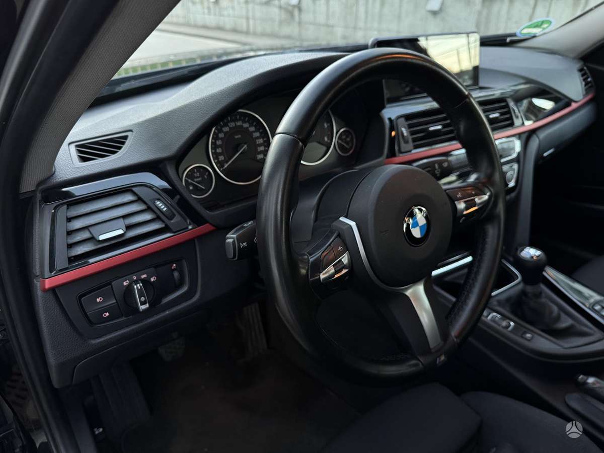 BMW 320, 2.0 l., Седан