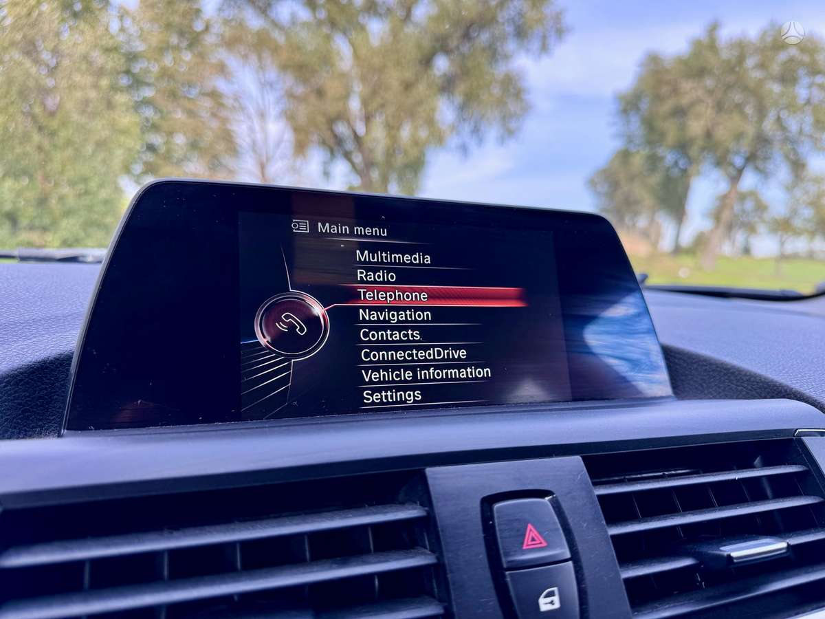 BMW 116, 1.5 l., hatchback