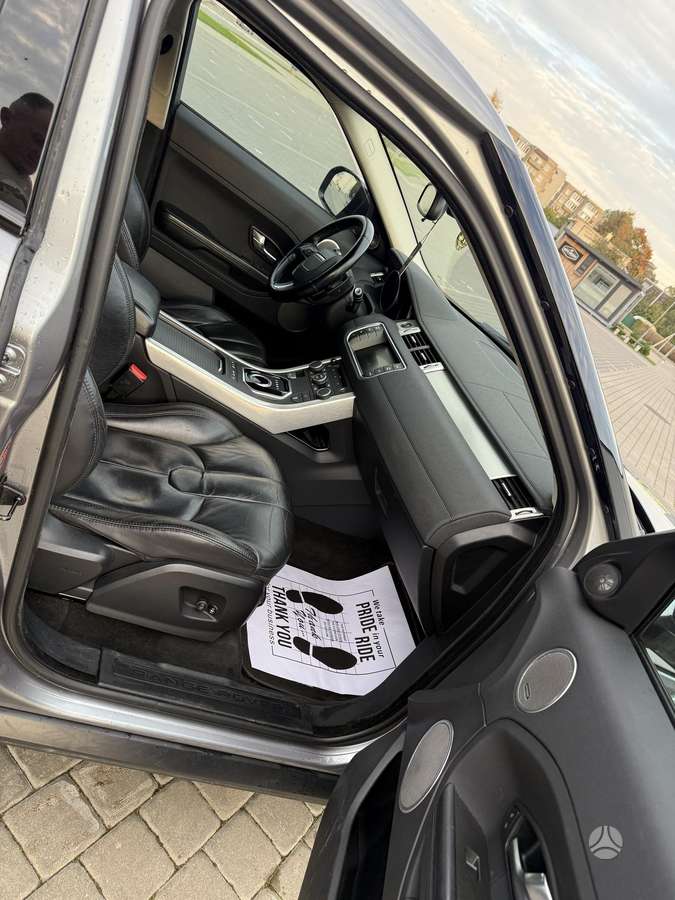 Land Rover Evoque, 2.2 l., off-road / crossover