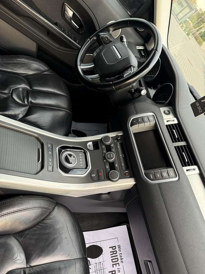 Land Rover Evoque, 2.2 l., off-road / crossover