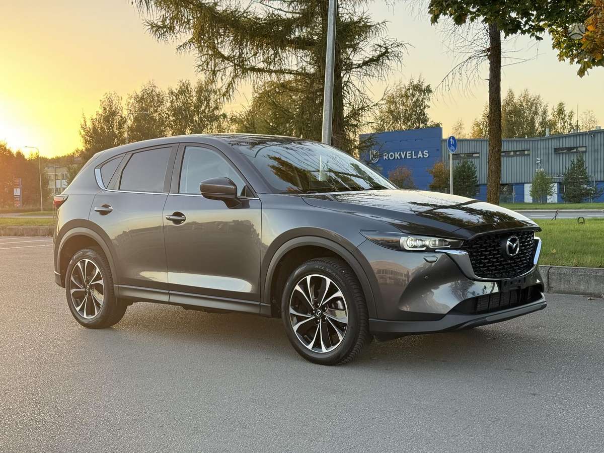 Mazda CX-5, 2.2 l., off-road / crossover
