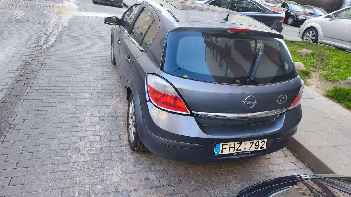 Opel Astra, 1.9 l., hatchback