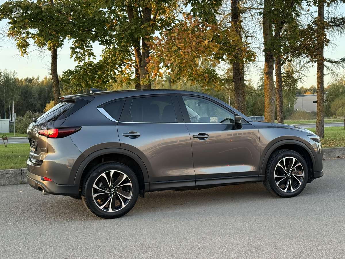 Mazda CX-5, 2.2 l., off-road / crossover