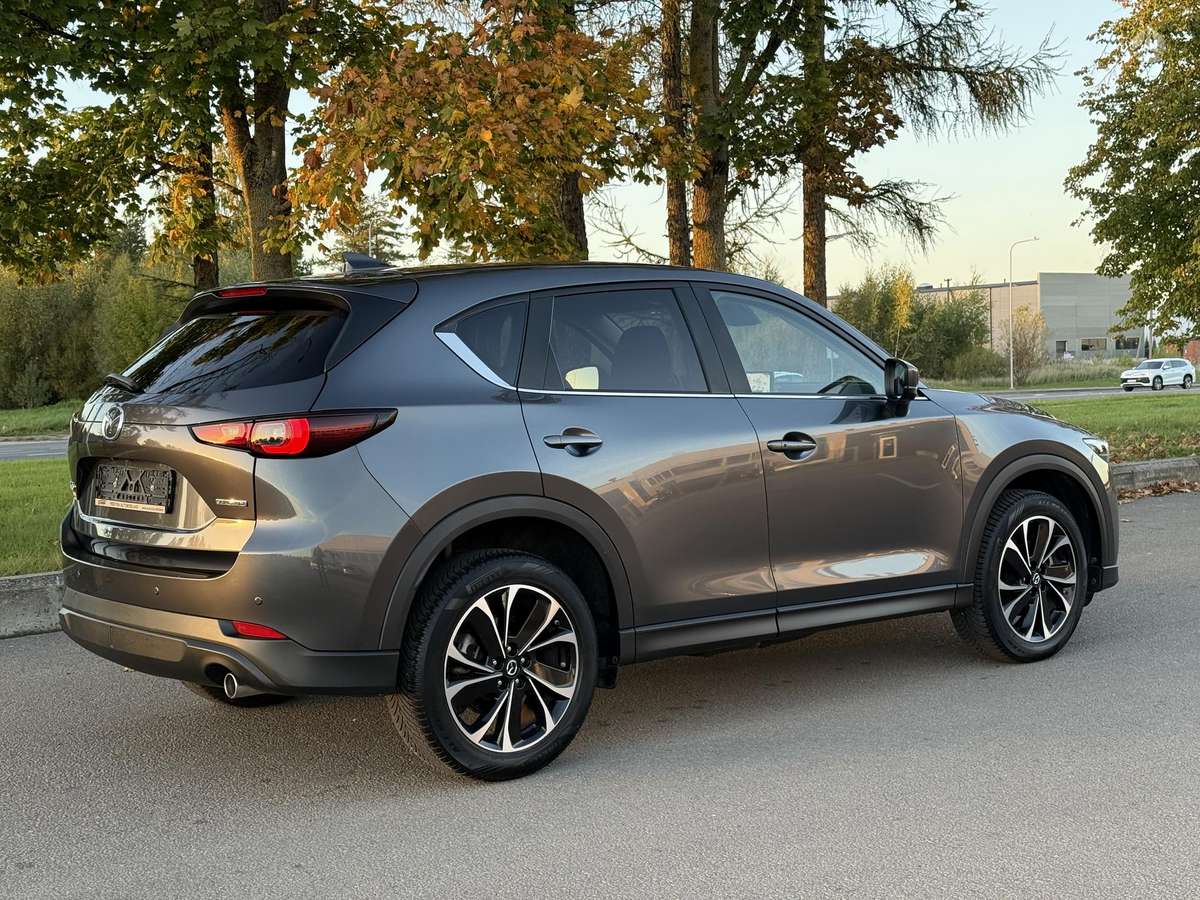 Mazda CX-5, 2.2 l., off-road / crossover