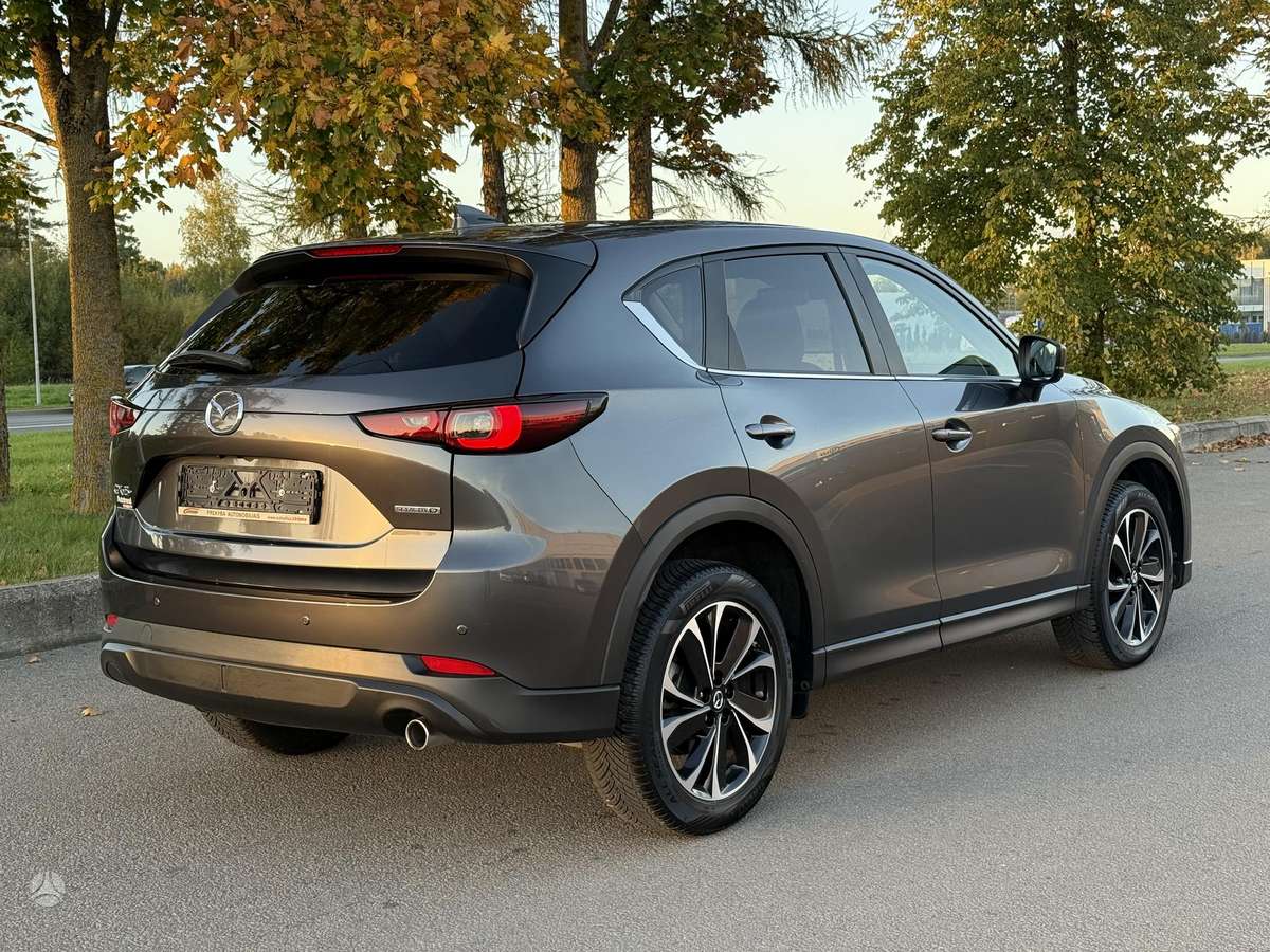 Mazda CX-5, 2.2 l., off-road / crossover
