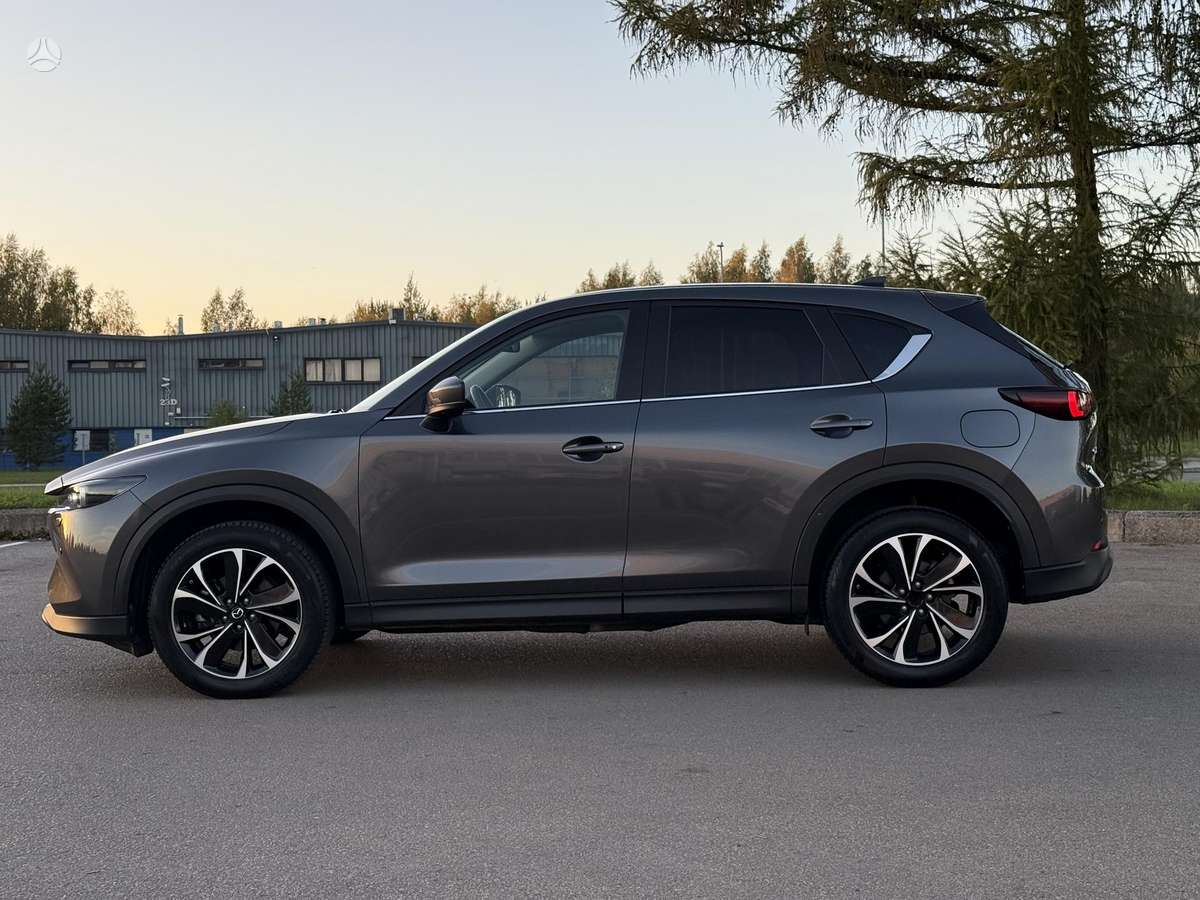 Mazda CX-5, 2.2 l., off-road / crossover