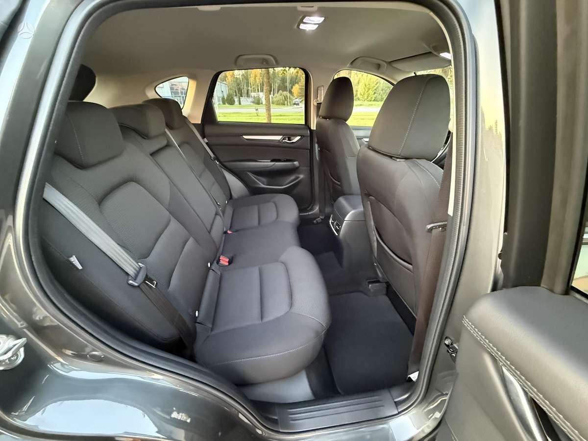Mazda CX-5, 2.2 l., off-road / crossover