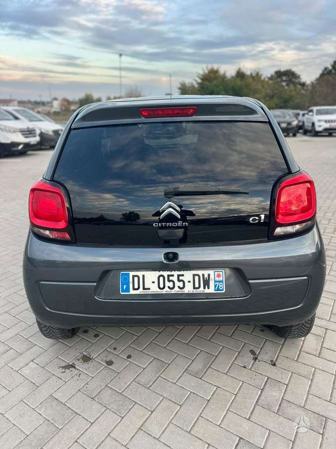 Citroen C1, 1.2 l., Хэтчбек
