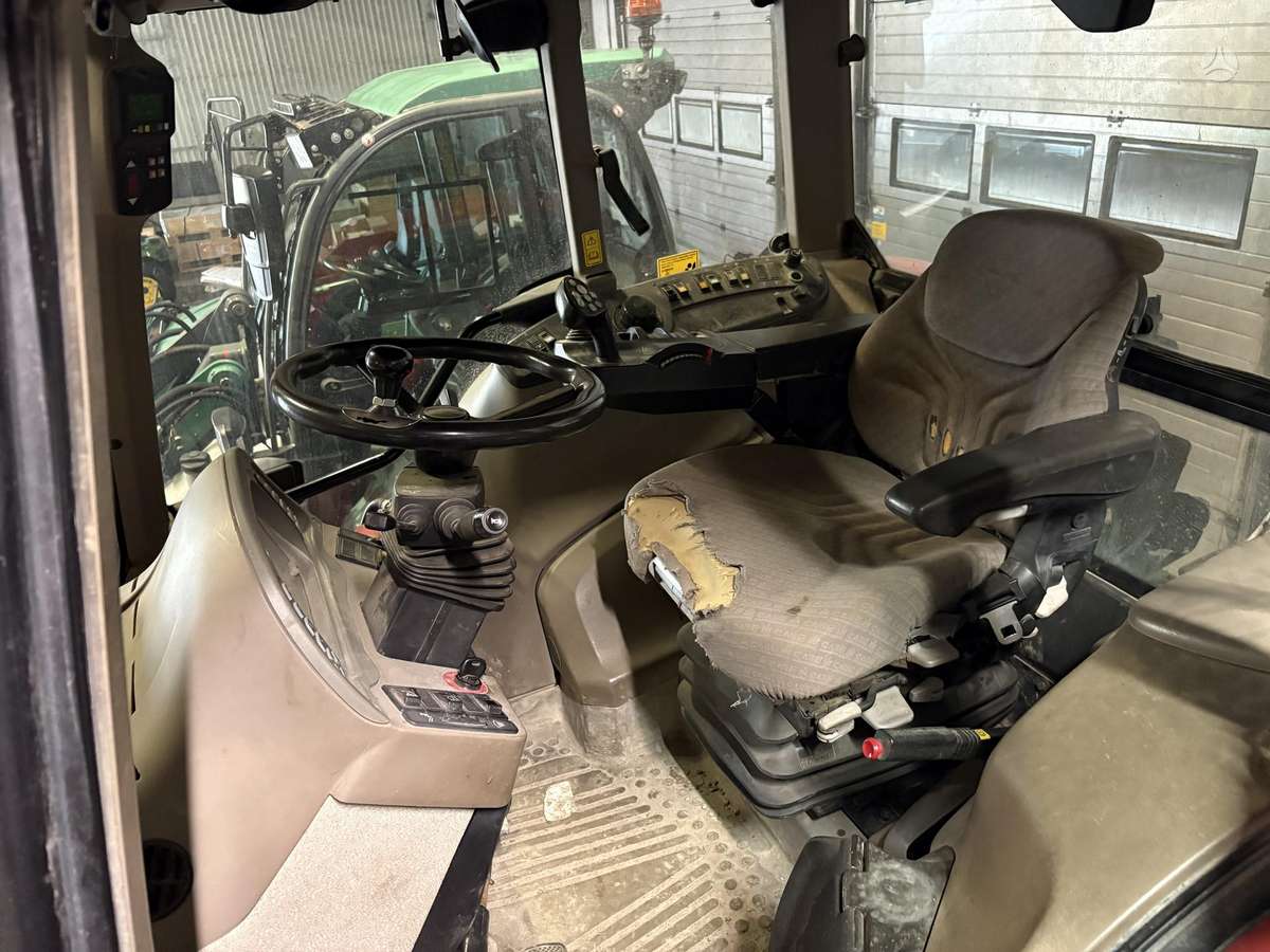 Case-IH CVX1190, traktori