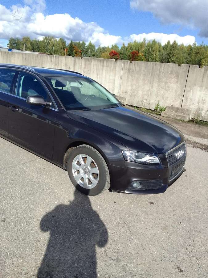 Audi A4, 1.8 l., universalas