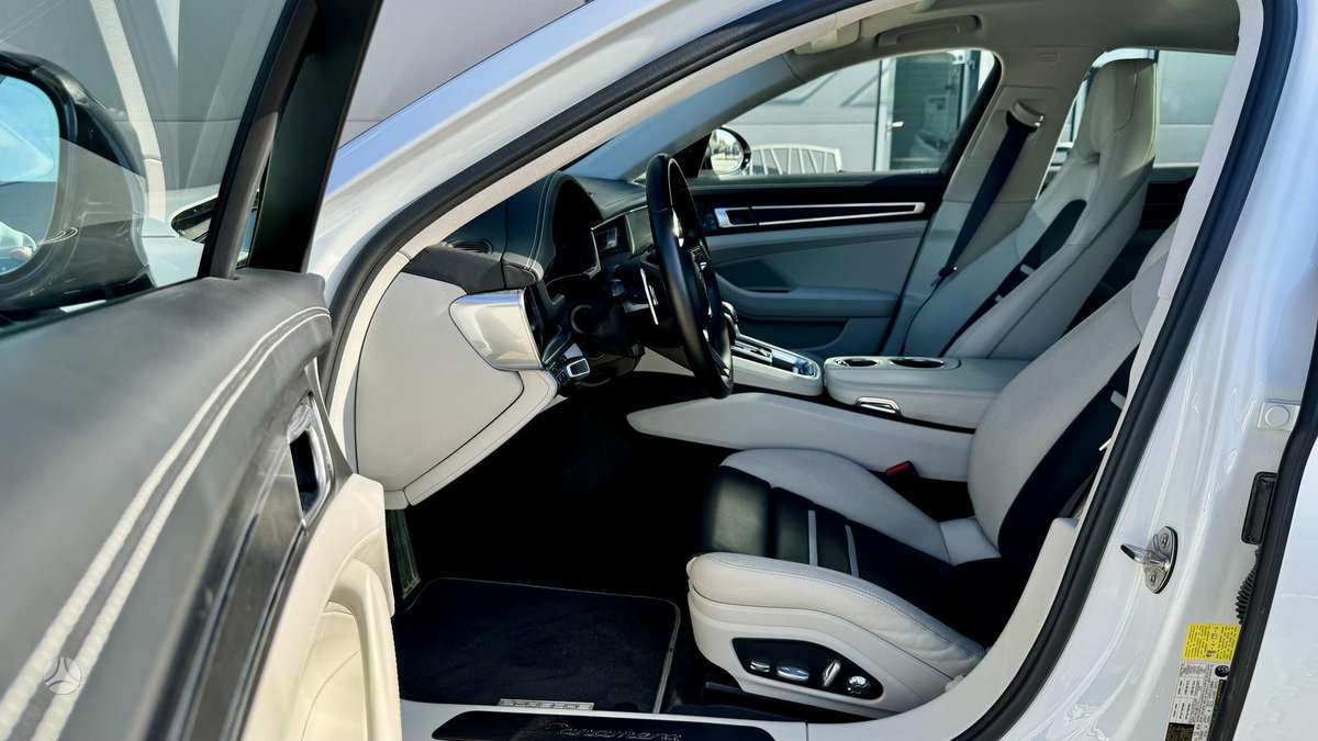 Porsche Panamera, 2.9 l., hatchback