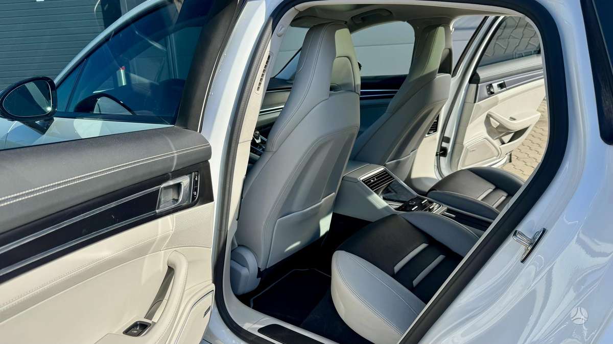 Porsche Panamera, 2.9 l., hatchback