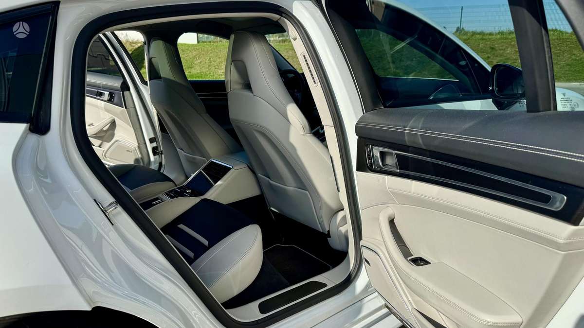 Porsche Panamera, 2.9 l., hatchback