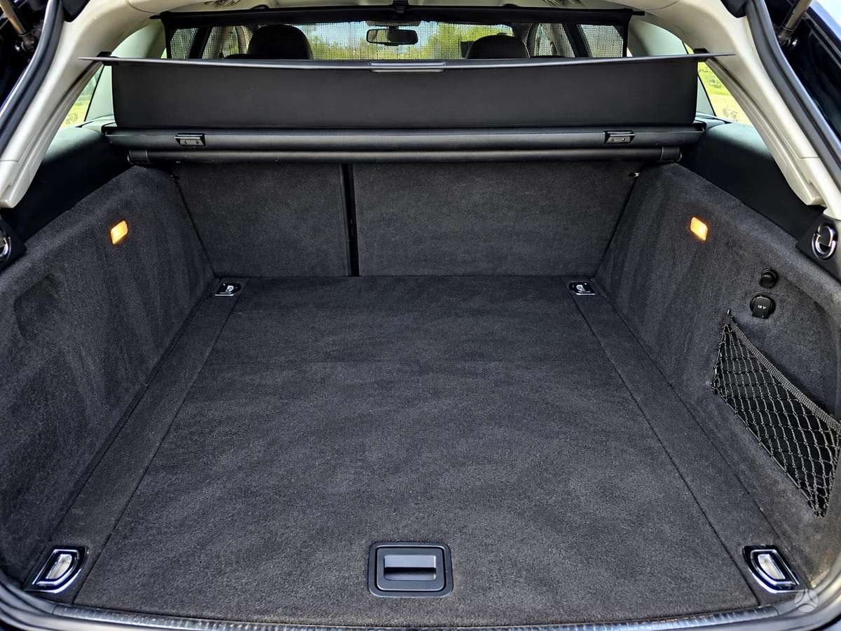 Audi A4, 1.8 l., Универсал