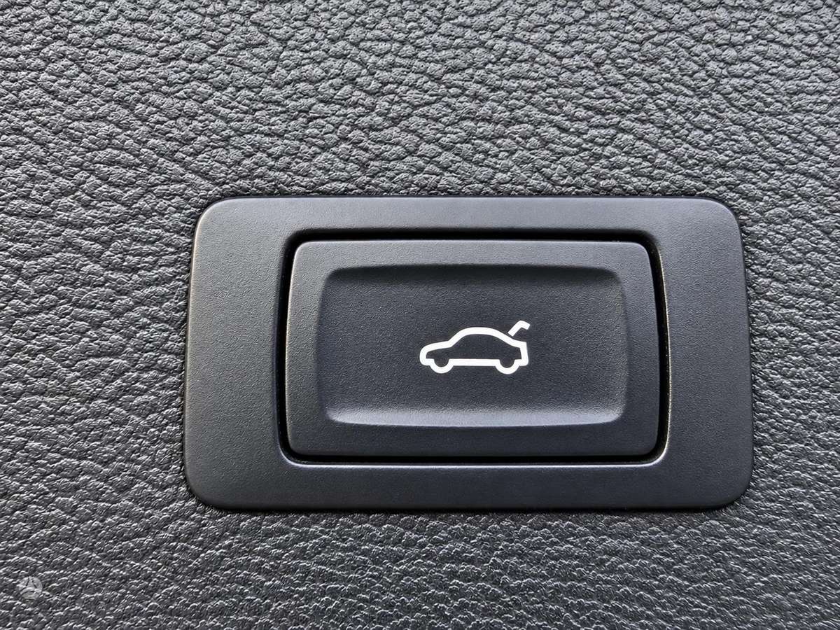 Audi A4, 1.8 l., Универсал