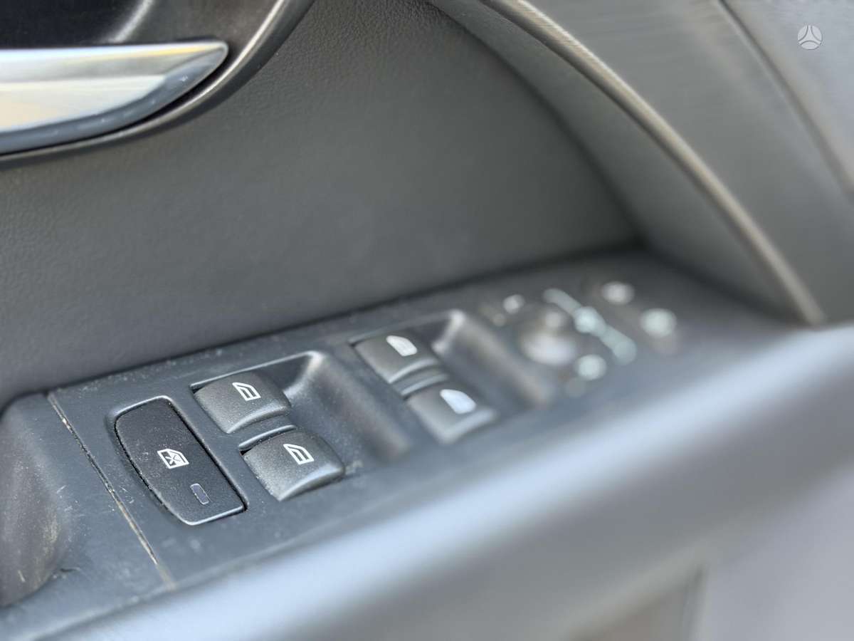 Volvo XC70, 2.0 l., wagon