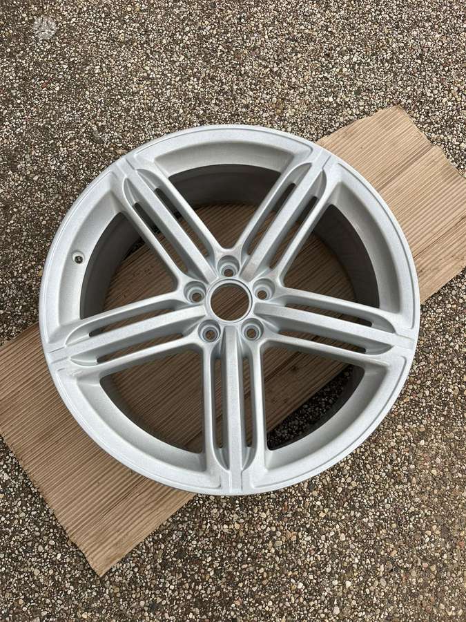 Audi Q5, light alloy, R20