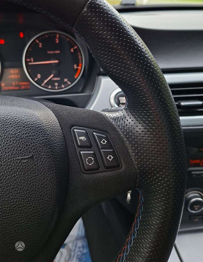 BMW 320, 2.0 l., universalas