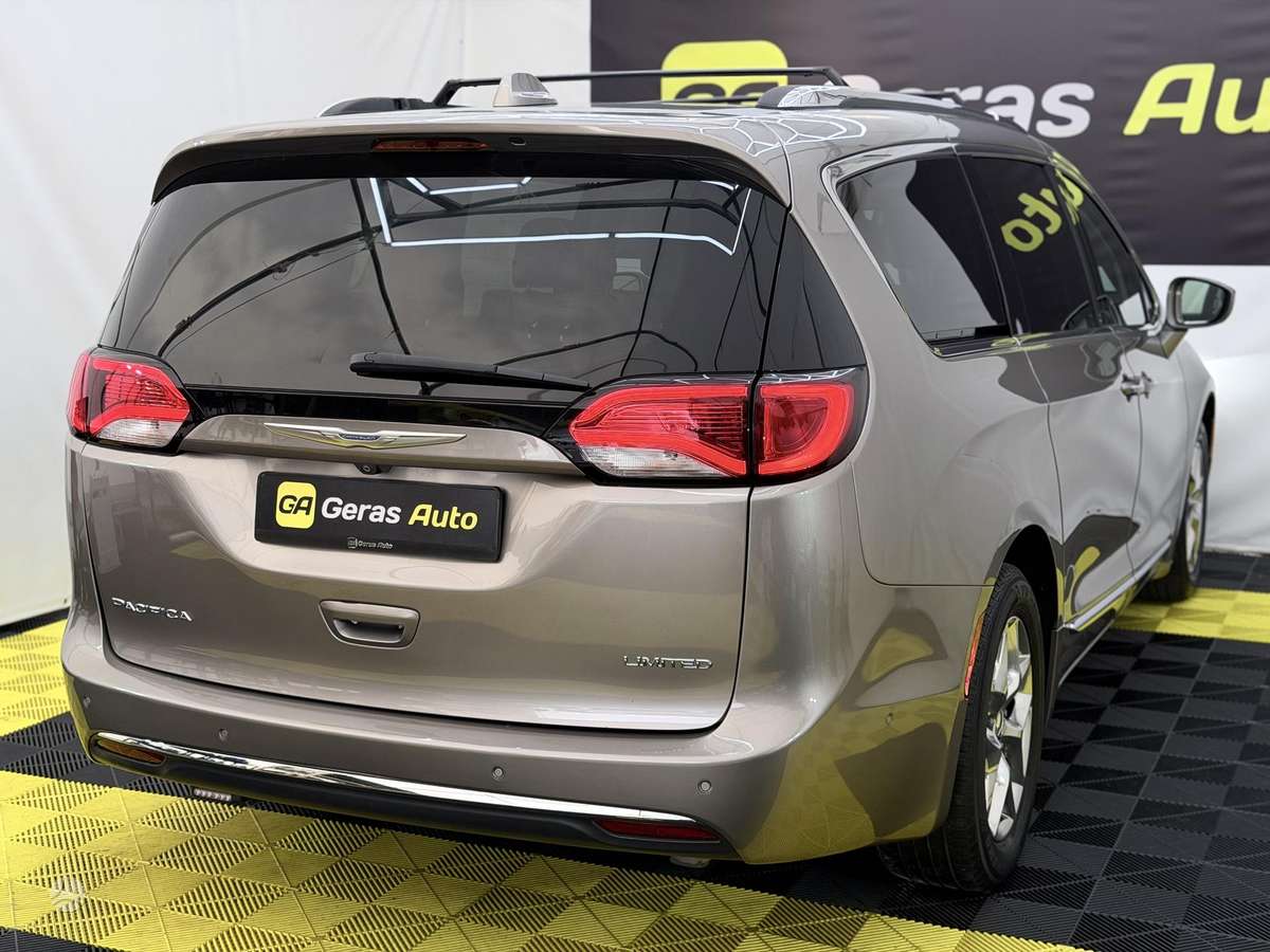Chrysler Pacifica, 3.6 l., Минивэн