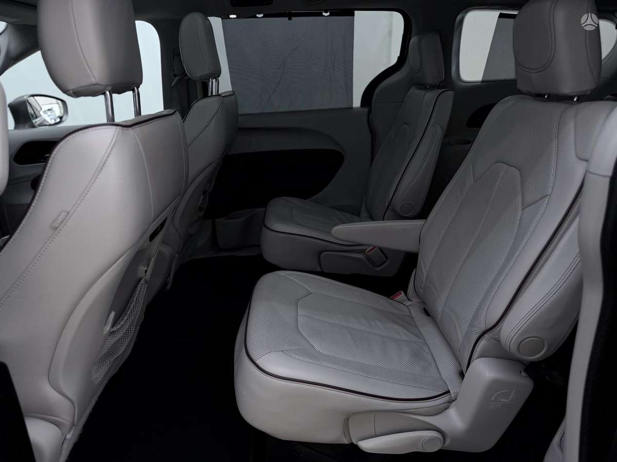 Chrysler Pacifica, 3.6 l., Минивэн