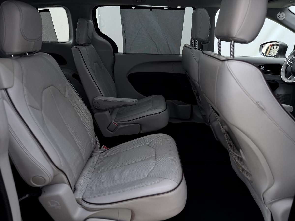 Chrysler Pacifica, 3.6 l., Минивэн