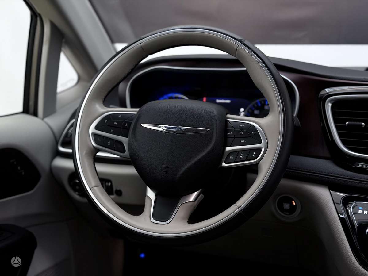 Chrysler Pacifica, 3.6 l., Минивэн