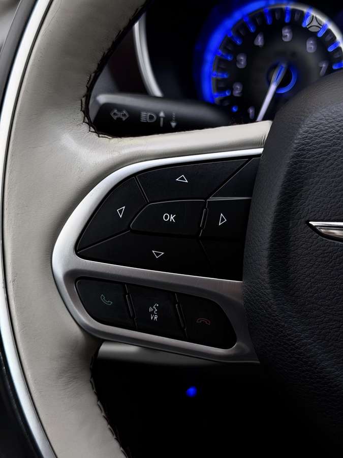 Chrysler Pacifica, 3.6 l., Минивэн