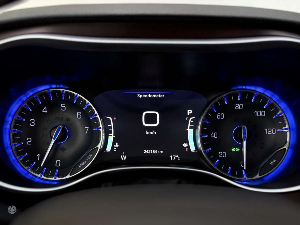 Chrysler Pacifica, 3.6 l., Минивэн